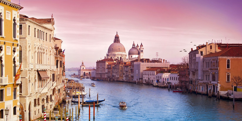 Veneza pode ser 'engolida' pelo mar até 2100
